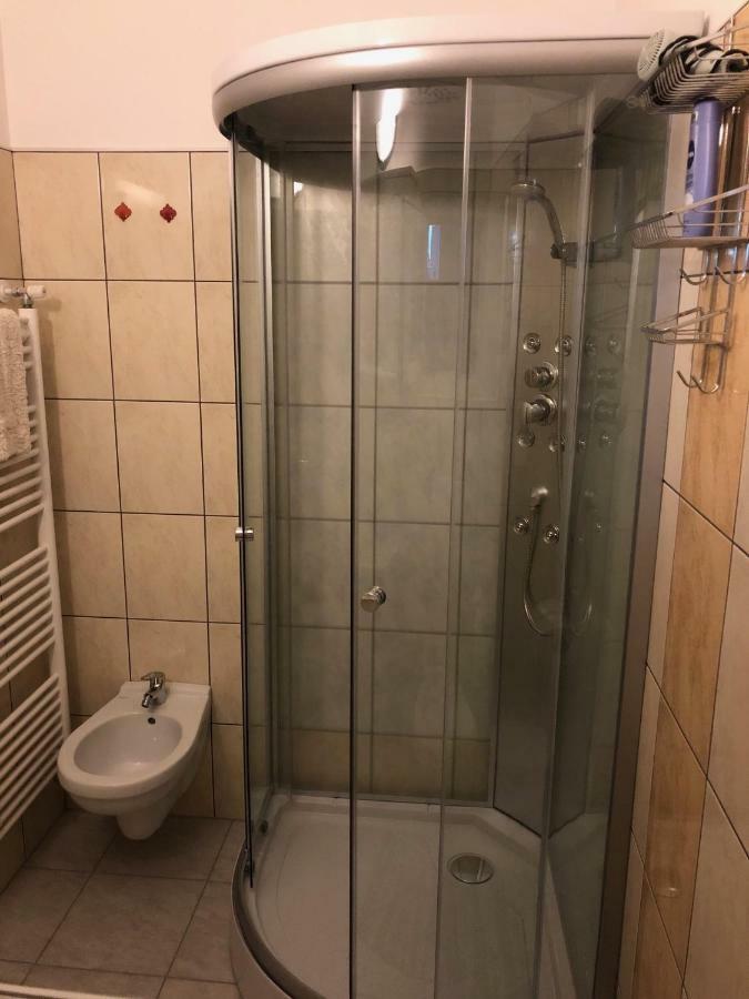Apartma Mahnic 波斯托伊纳 外观 照片