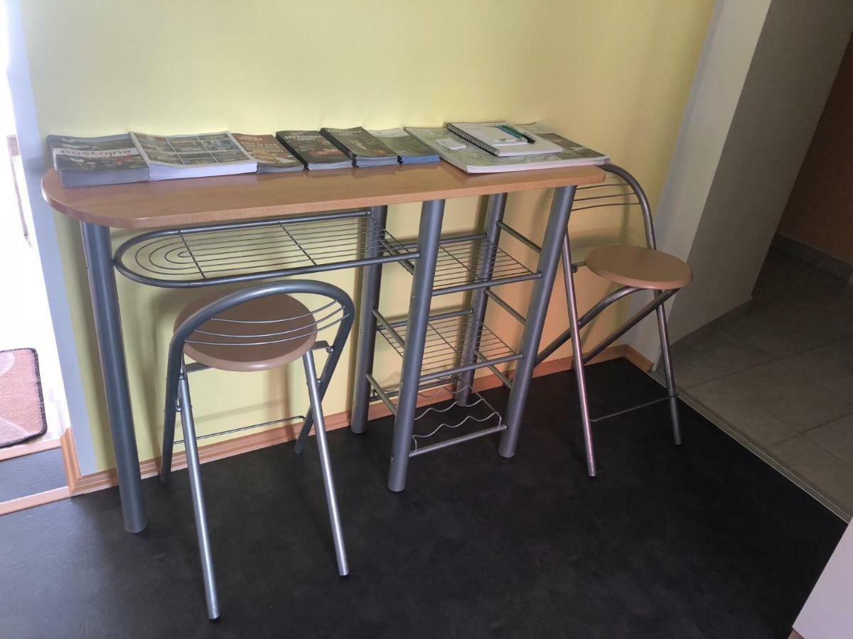 Apartma Mahnic 波斯托伊纳 外观 照片